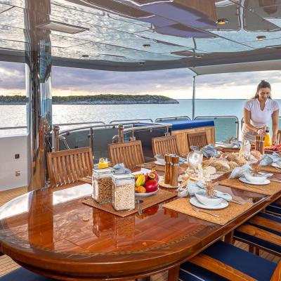 The Bridge Deck dining table with space for up to 18 guests
